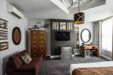 Boost Productivity in Our Hotel Office from £40 with Free Cancellation