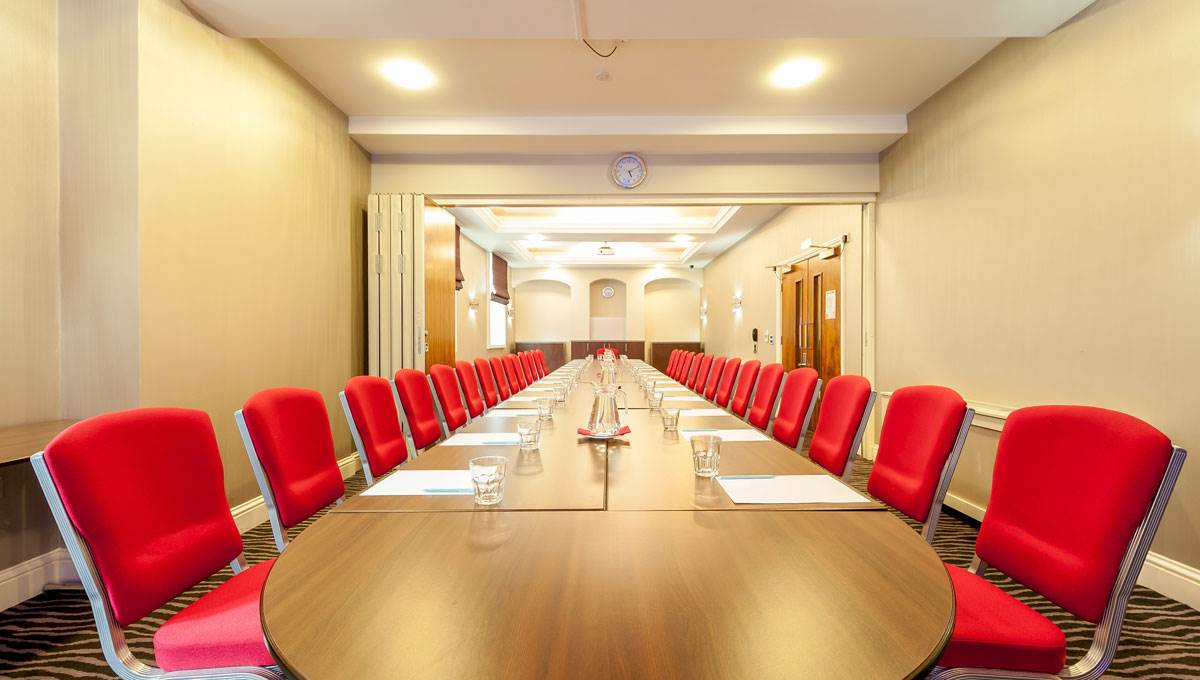 The Charles Dickens Suite mercure-nottingham-city-centre-charles-dickens-suite.jpg